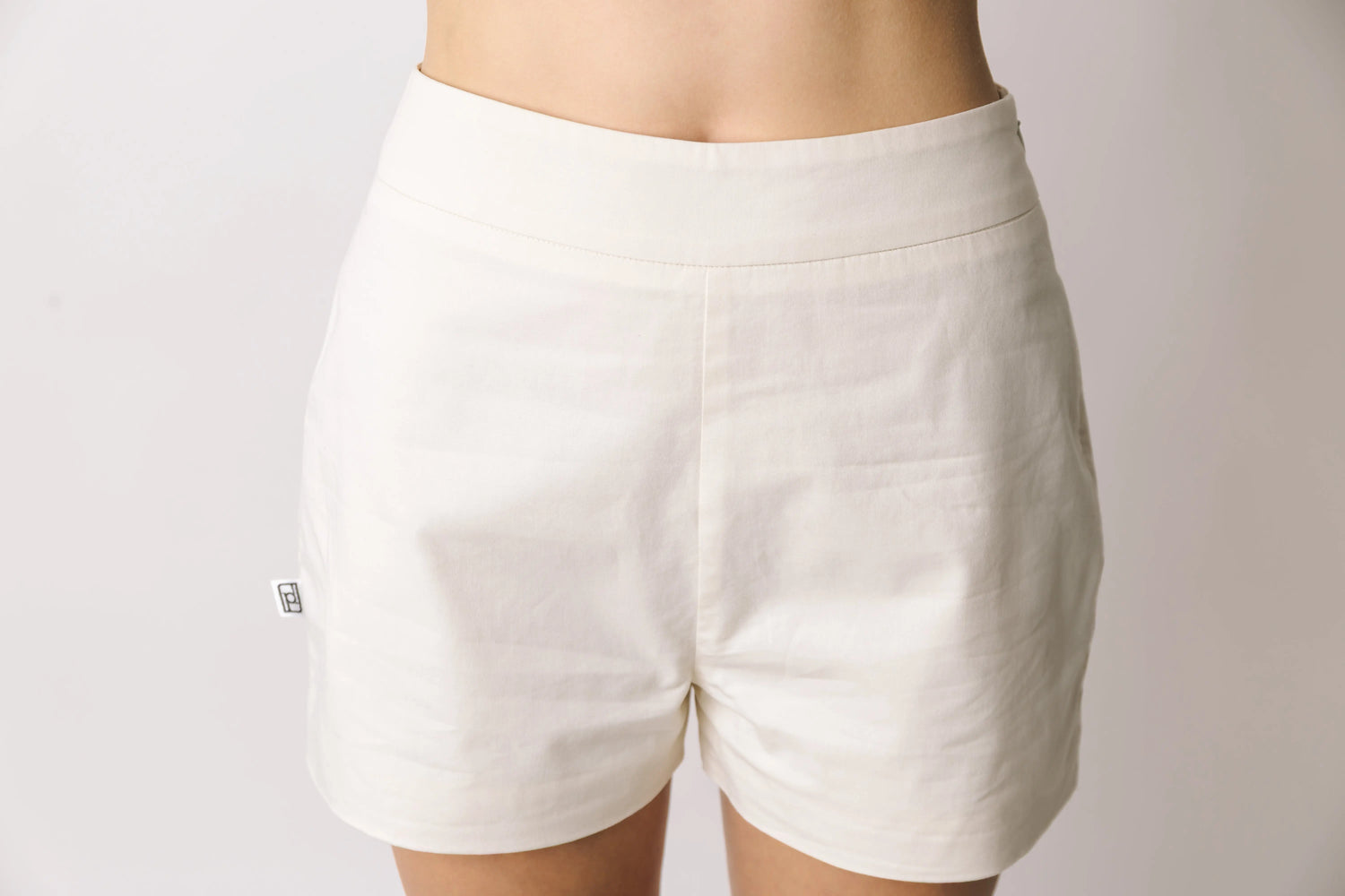 100% Cotton Tailored Shorts prettied