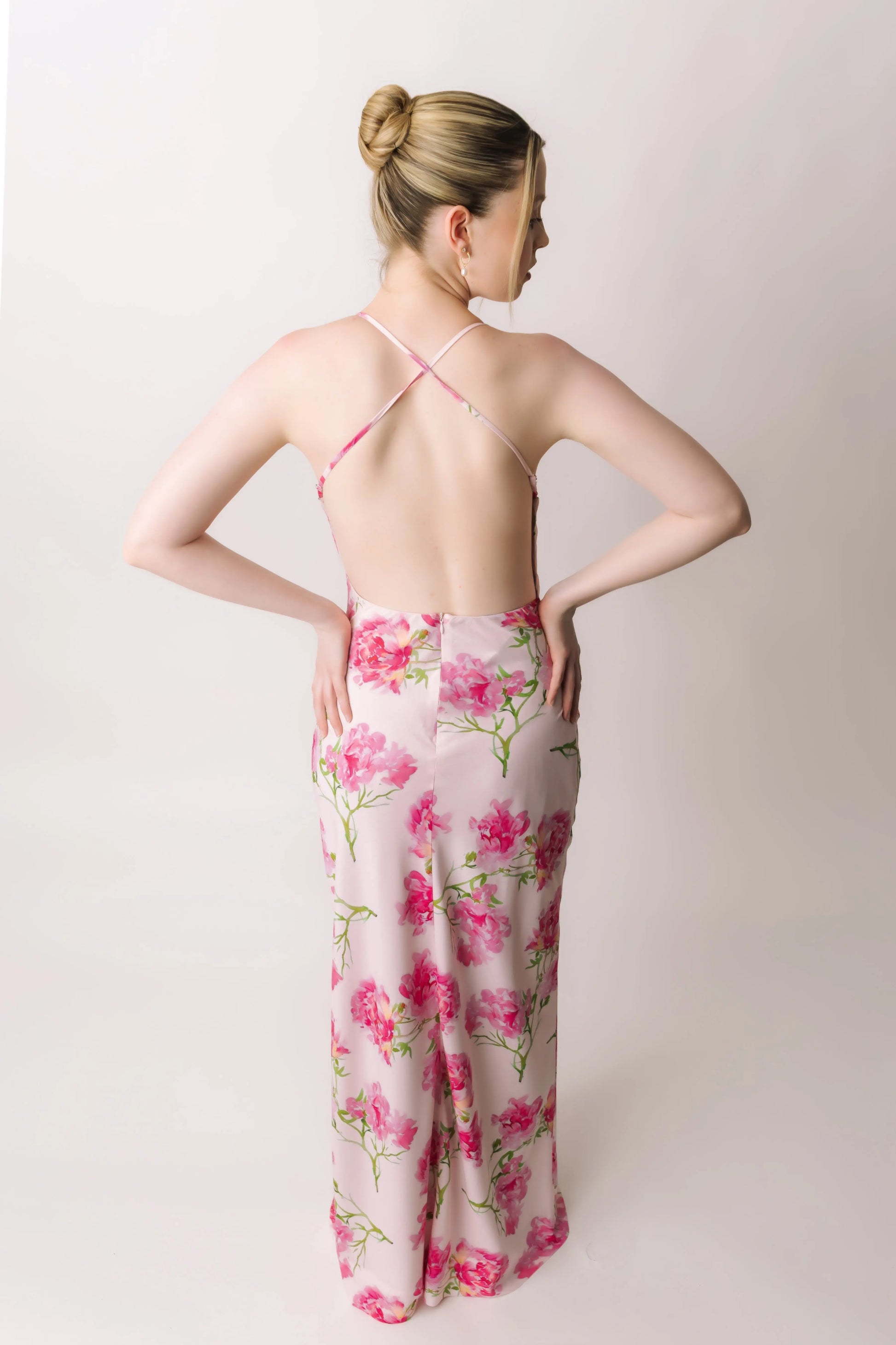 Pink Cross-Back Floral Maxi Dress prettied